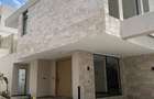 5 Bed Townhouse with En Suite in Lavington - 3