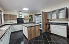 5 Bed Townhouse with En Suite in Lavington - 12