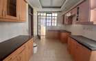4 Bed Townhouse with En Suite at Lavington - 8