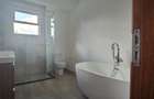 4 Bed Apartment with En Suite in Rosslyn - 14