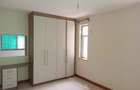 4 Bed Apartment with En Suite in Parklands - 10