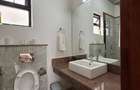 Serviced 2 Bed Apartment with En Suite in Westlands Area - 9