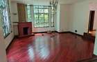5 Bed Townhouse with En Suite at Lavington - 2