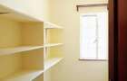 5 Bed Townhouse with En Suite in Rosslyn - 4