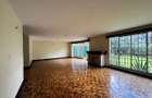 5 Bed Townhouse with En Suite in Spring Valley - 15