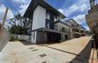 5 Bed Townhouse with En Suite at Lavington - 2