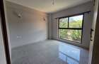2 Bed Apartment with En Suite in Brookside - 4