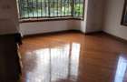 5 Bed Townhouse with En Suite at Westlands - 12
