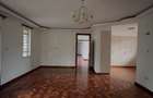 5 Bed House with En Suite in Runda - 17