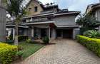 5 Bed Townhouse with En Suite in Lavington - 1