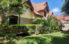 5 Bed House with En Suite in Runda - 9
