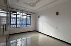 4 Bed House with En Suite in Eastern ByPass - 15