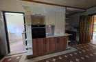 4 Bed House with En Suite in Spring Valley - 6