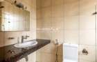 4 Bed Apartment with En Suite in Parklands - 10