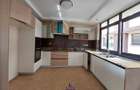 3 Bed Apartment with En Suite at Riverside Drive - 2