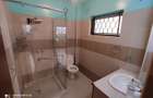 5 Bed Townhouse with En Suite in Lavington - 20