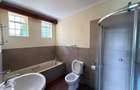 5 Bed House with En Suite at Lavington Green - 9