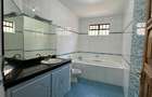 Furnished 3 Bed Apartment with En Suite in Brookside - 13