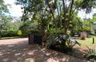 5 Bed House with En Suite in Runda - 20
