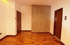 4 Bed Townhouse with En Suite at Maragara Road - 13