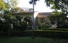4 Bed House with En Suite at Kerarapon Drive - 4