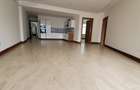 3 Bed Apartment with En Suite at Parklands - 5