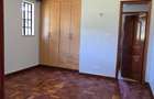 4 Bed House with En Suite at Acacia Drive - 16