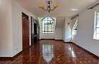4 Bed Villa with En Suite in Lavington - 18