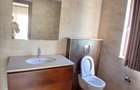 5 Bed Townhouse with En Suite at Lavington - 9