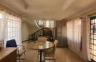 5 Bed Townhouse with En Suite at Westlands - 10