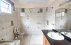 4 Bed Townhouse with En Suite in Kilimani - 7