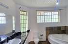 4 Bed Townhouse with En Suite in Spring Valley - 4