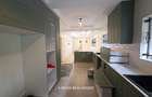 4 Bed House with Garden in Rosslyn - 8