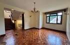 5 Bed Townhouse with En Suite in Lavington - 4