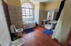 4 Bed House with En Suite at Nairobi - 14