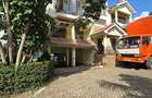 5 Bed Townhouse with En Suite at Lavington Green - 9