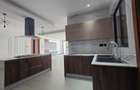 3 Bed Apartment with En Suite in Riverside - 3