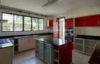 5 Bed Townhouse with En Suite in Lavington - 6