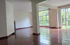 5 Bed Townhouse with En Suite at Brookside Drive - 11