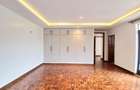 4 Bed Townhouse with En Suite at James Gichuru Road - 15