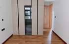 6 Bed Townhouse with En Suite in Lavington - 10