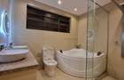 5 Bed House with En Suite at Membley - 9