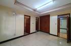 4 Bed Apartment with En Suite at Mpaka Rd - 15