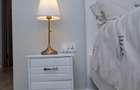 Serviced 2 Bed Apartment with En Suite at Red Hill - 7