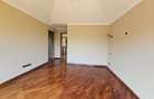 4 Bed Townhouse with En Suite in Ridgeways - 14
