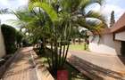 5 Bed Villa with En Suite at Kabarsiran Road - 14