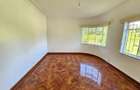 6 Bed House with En Suite in Rosslyn - 17