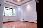 2 Bed Apartment with En Suite in Riverside - 5