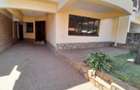 5 Bed Townhouse with En Suite in Lavington - 1