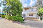 4 Bed Townhouse with En Suite in Lavington - 12
